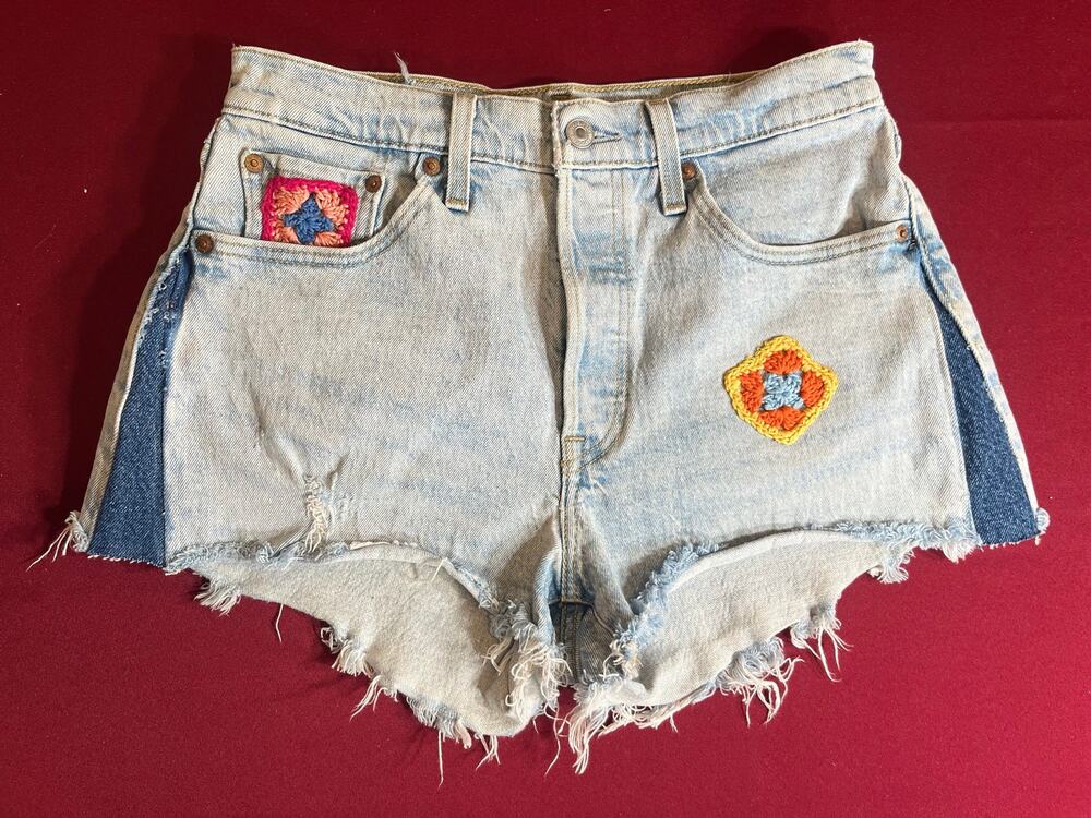 Reworked Vintage Levi’s 501 Upcycled Crochet Patch Distressed Denim Shorts W28